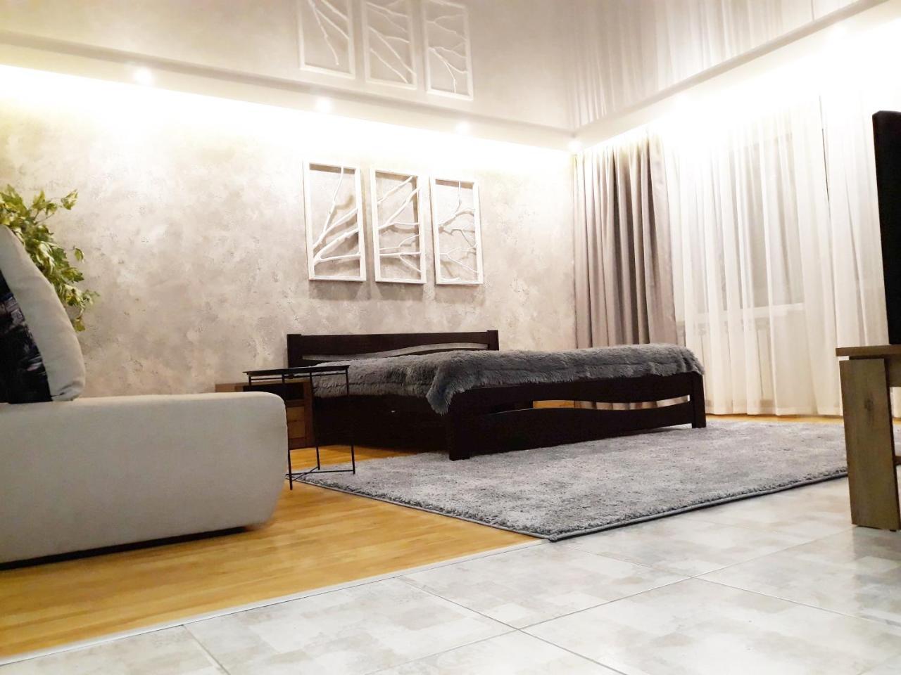 Apartment - Matusevycha Street 2-11 كريفوي روغ المظهر الخارجي الصورة