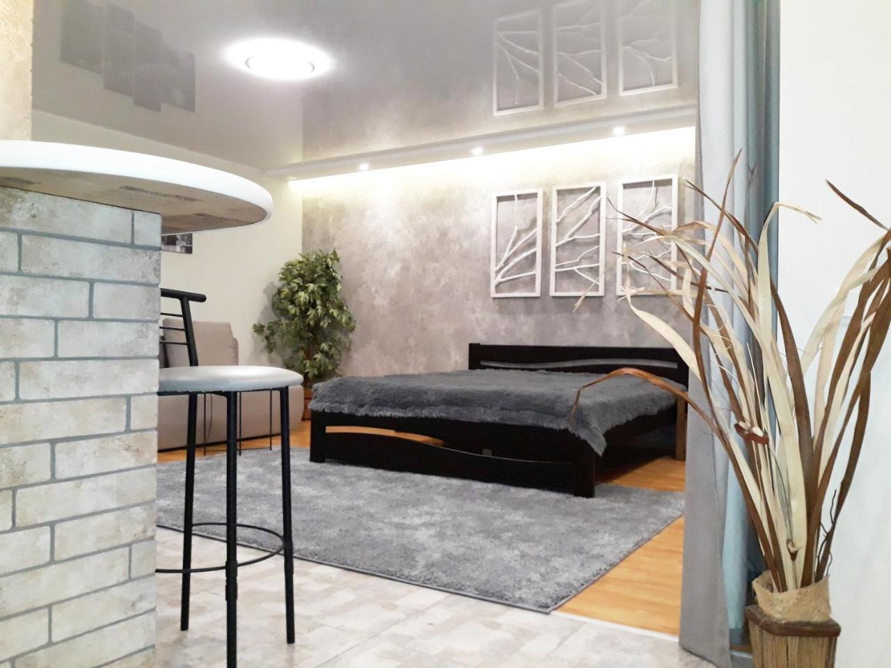 Apartment - Matusevycha Street 2-11 كريفوي روغ المظهر الخارجي الصورة